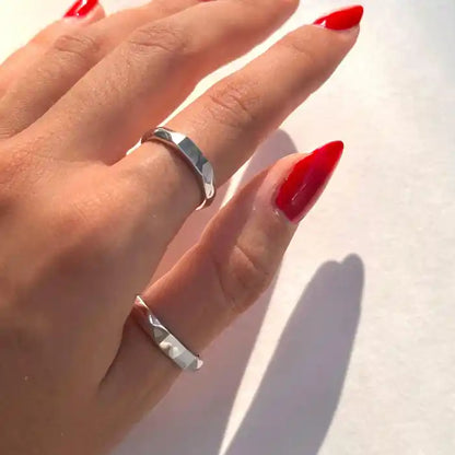 Light Sculpted “I Love You” Ring Set